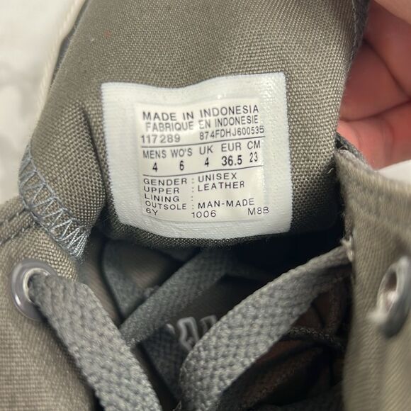 NWT Converse All Stars Gray Suede with Matching Gray Laces Unisex Women’s Size 6 - Picture 9 of 15